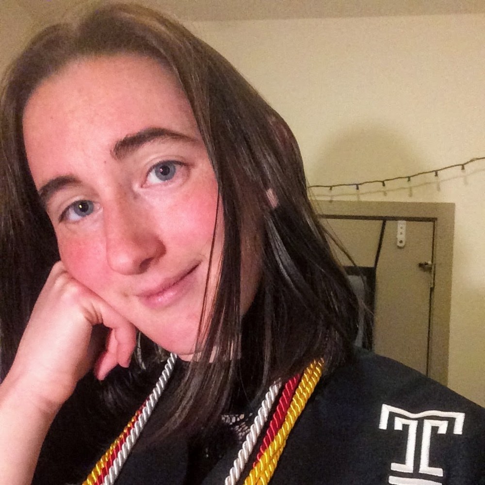 Meet your Posher, Claire